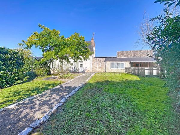 Le charme de l'ancien à deux pas du centre ville de Baugé !