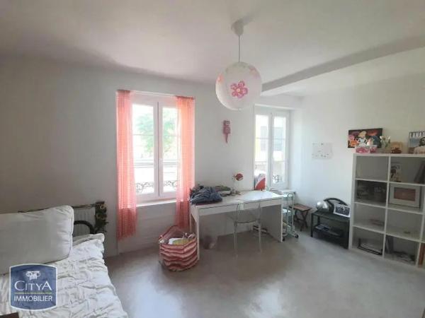 Appartement à louer 1 pièce 27.09m² Clermont-Ferrand (63000)