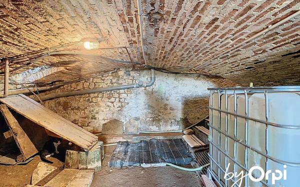 Maison à vendre    7 pièces •  Saint-Maurice-près-Pionsat