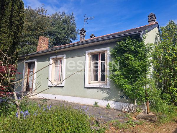 MAISON A RENOVER AVEC POTENTIEL AU COEUR D'UNE COMMUNE DYNAMIQUE