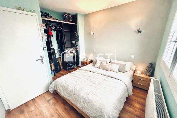 MAISON 5 CHAMBRES ,2 salles de bain, grand garage