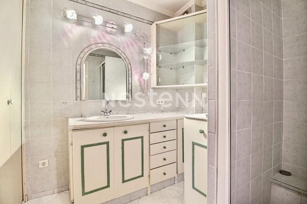 Marignane- Appartement 3/4 pièces d'une surface de 78 m² avec une véranda et un jardin.