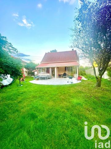 Pavillon 5 pièces de 67 m² à Groslay (95410)