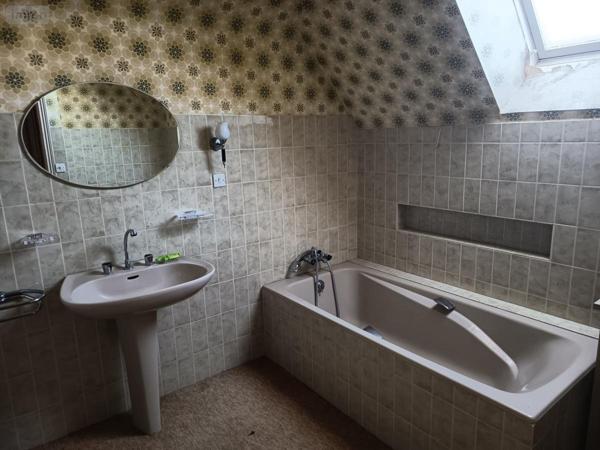 Maison à vendre à Pontivy dans le Morbihan (56300), ref : 56061-899