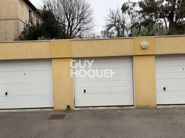 PARKING À LOUER DE 18,00 M²