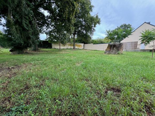 Terrain à vendre à proximité de Seiches sur le Loir (49) Terrain 724 M²
