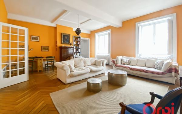 Appartement à vendre    4 pièces • 120,89 m2 Lyon 2