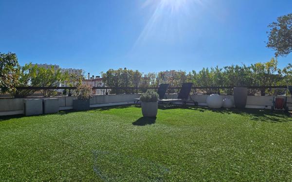 Appartement à vendre    4 pièces • 118 m2 Nîmes