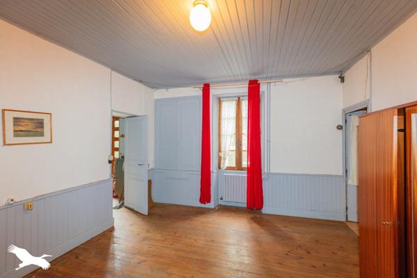 Maison 184 939 € Bonas 8 p 214 m² DPE F