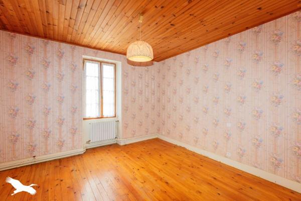 Maison 184 939 € Bonas 8 p 214 m² DPE F