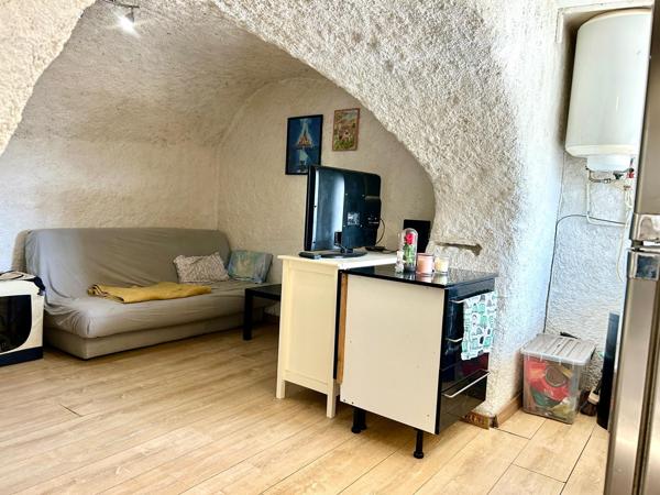 Maison
         4 pièces
        - 90 m² 265 000 € *