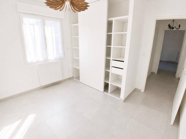 Appartement à louer 3 pièces de 67 m²