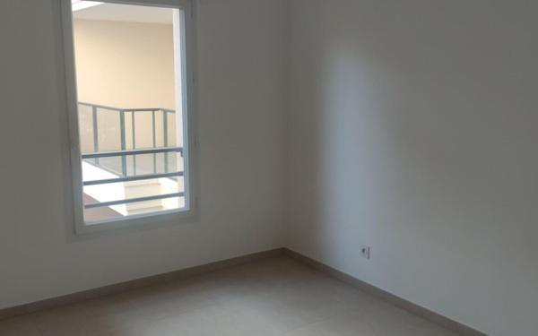 Appartement à louer    4 pièces •  Mandelieu-la-Napoule