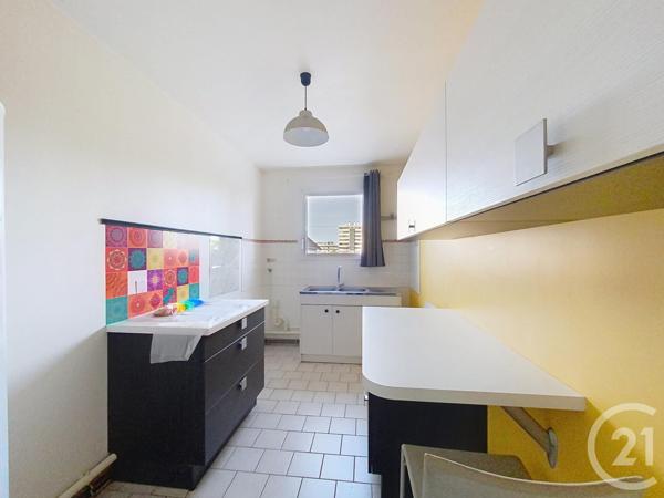 Appartement F3 à vendre  3 pièces - 66,45 m2 SENS - 89