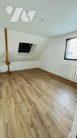 Maison contemporaine de 2022 - 6 pièces, 5 chambres - Vitré (35500)

Située à Vitré, cette ma...