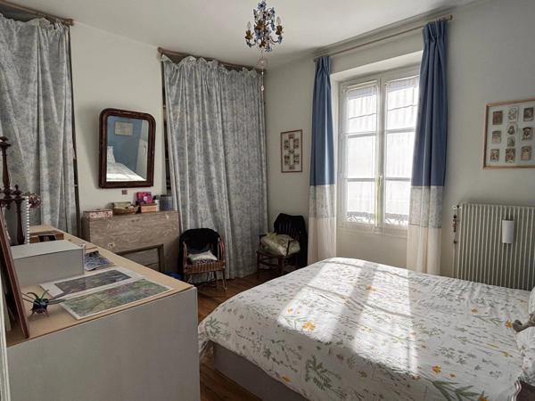 Location                                                      Appartement
                        
                     3 pièces                      70 m2                     à Chartres