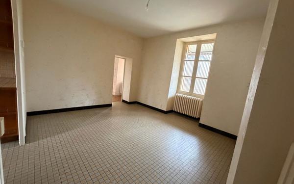 Maison à vendre    3 pièces •  La Celle