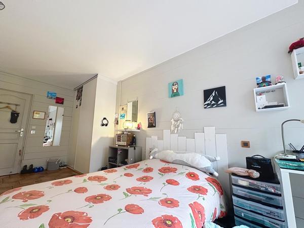 Quartier calme, école, environnement