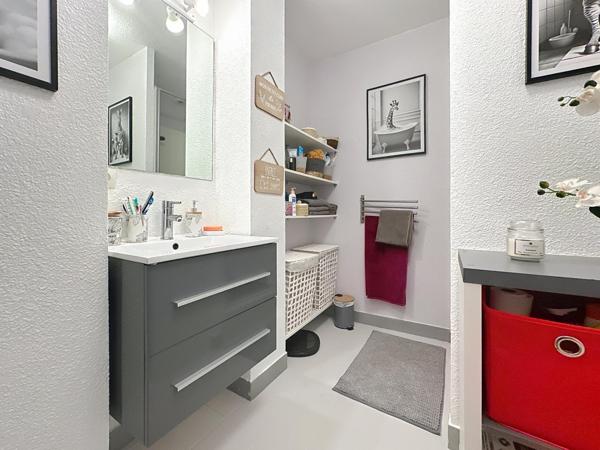 Quartier calme, école, environnement