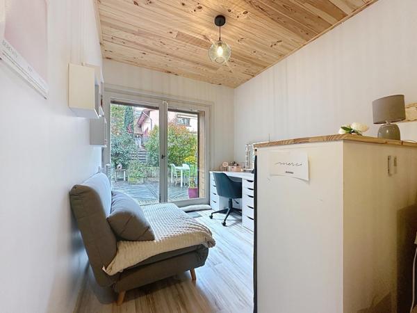 Quartier calme, école, environnement