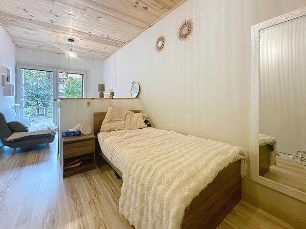 Quartier calme, école, environnement