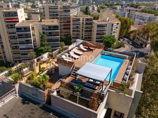 Dernier étage d’exception avec rooftop et piscine privative