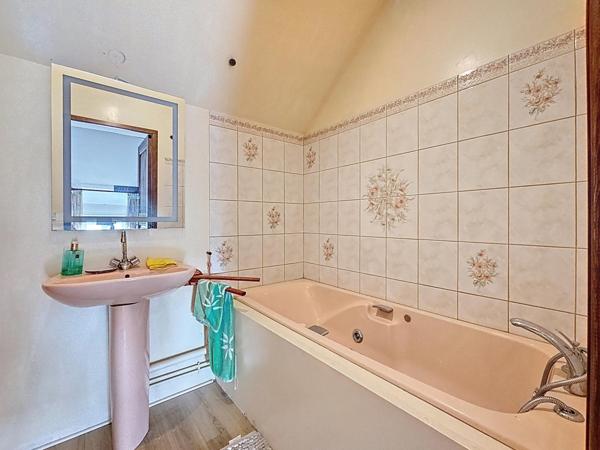 Maison 5 pièces avec garage proche Esternay