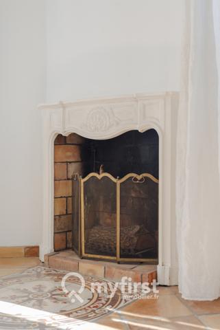 Toulon (83100) Charme des années 20, ambiance voyage… et un potentiel à révéler en plein cœur de Toulon