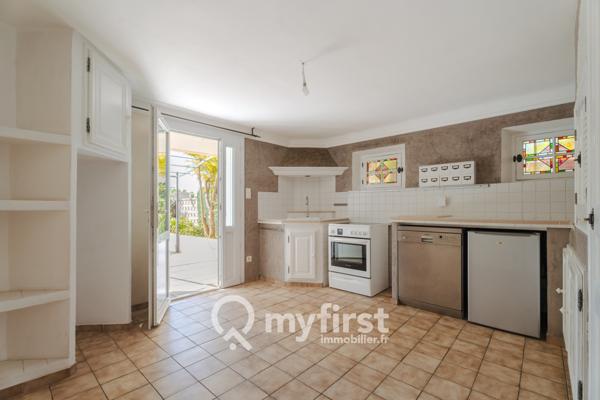 Toulon (83100) Charme des années 20, ambiance voyage… et un potentiel à révéler en plein cœur de Toulon