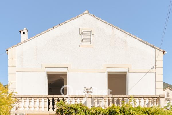 Toulon (83100) Charme des années 20, ambiance voyage… et un potentiel à révéler en plein cœur de Toulon