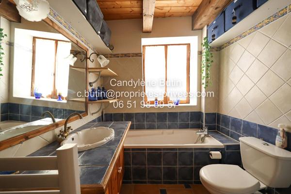 Duplex 55 m² + studio rénové - Terrasse, balcon, piscine, 2 parkings