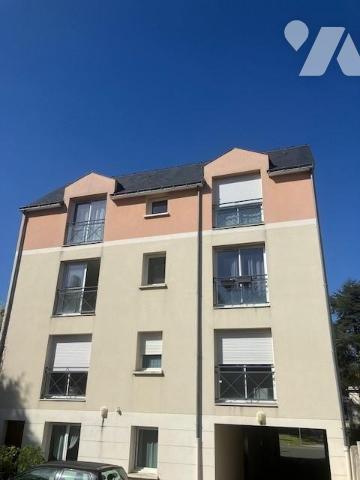 IMMEUBLE ENTIER A VENDRE EN PARFAIT ETAT