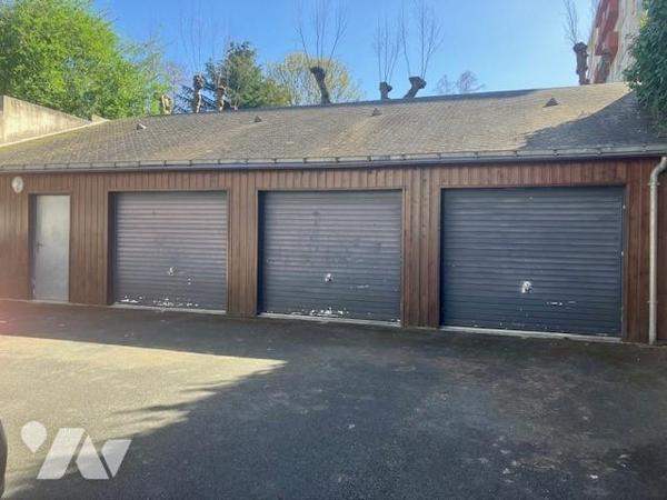 IMMEUBLE ENTIER A VENDRE EN PARFAIT ETAT