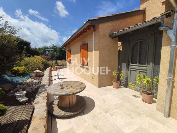 Maison plain pied de 130 m² et 120 m² de dépendances