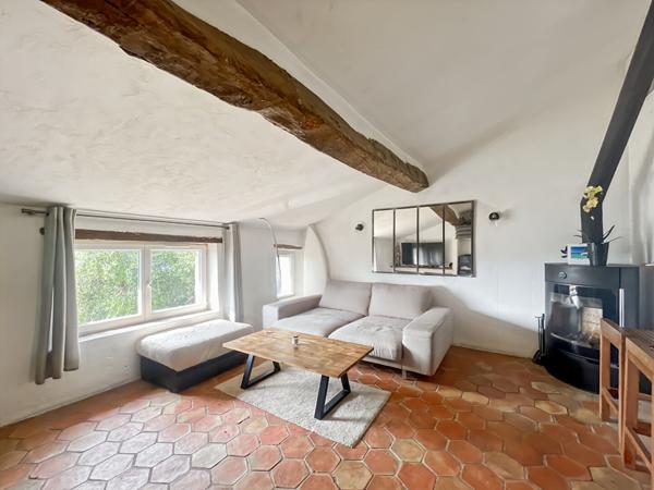 MAISON DE VILLAGE DE TYPE 2 PIÈCES AVEC APERCU MER