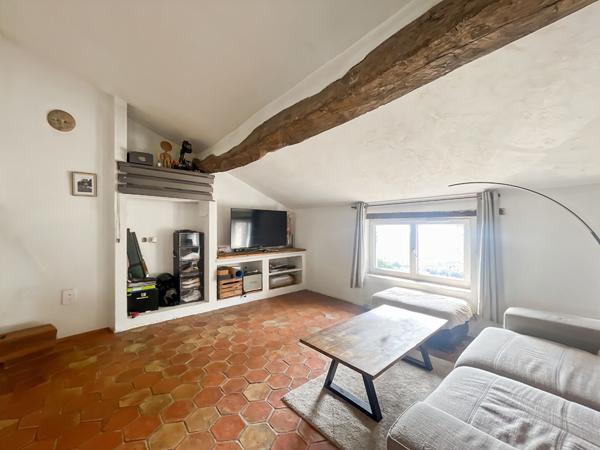 MAISON DE VILLAGE DE TYPE 2 PIÈCES AVEC APERCU MER