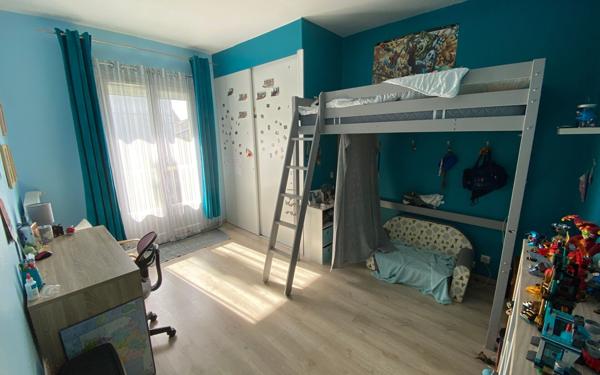 Maison à vendre    5 pièces •  Couzeix