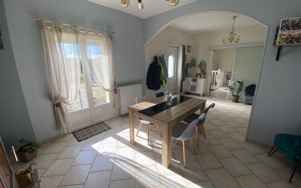 Maison à vendre    5 pièces •  Couzeix