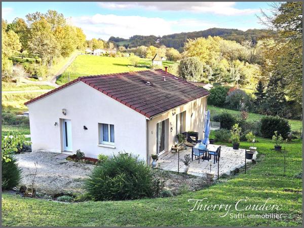Jolie maison récente avec sous-sol complet.