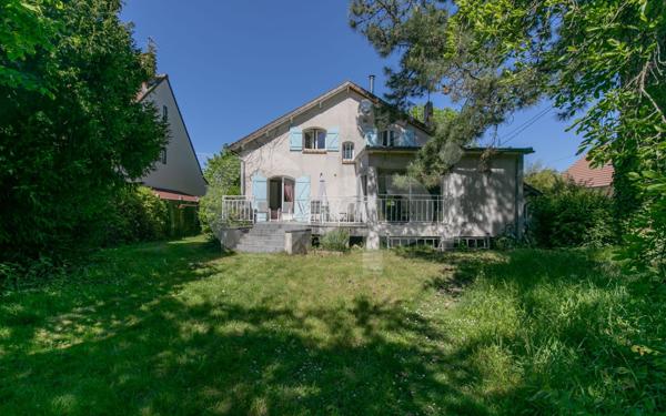 Maison à vendre    6 pièces •  Sucy-en-Brie