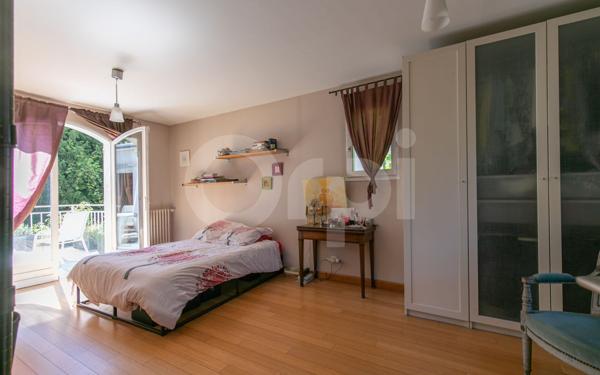 Maison à vendre    6 pièces •  Sucy-en-Brie