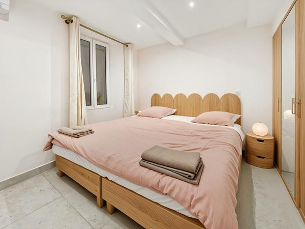 Cannes proche "Banane" 3 pièces rénové, calme faibles charges