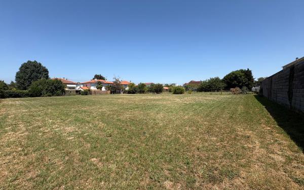 Terrain à vendre
