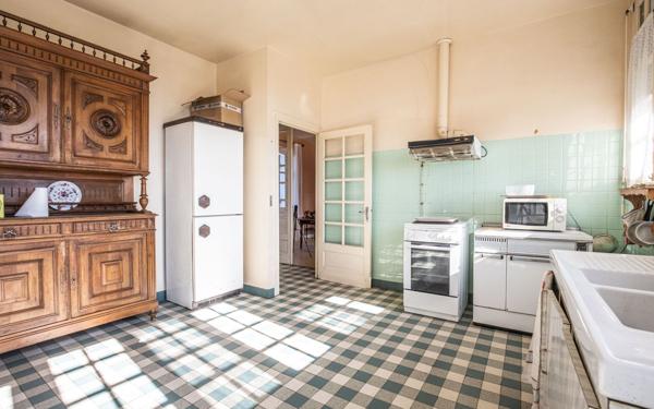 Maison à vendre    7 pièces •  Oradour-sur-Vayres