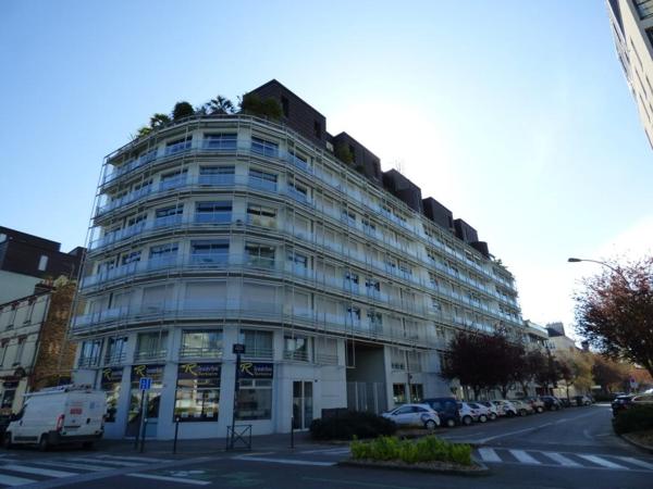 Location Parking - 15 m² (réf : 420355)
