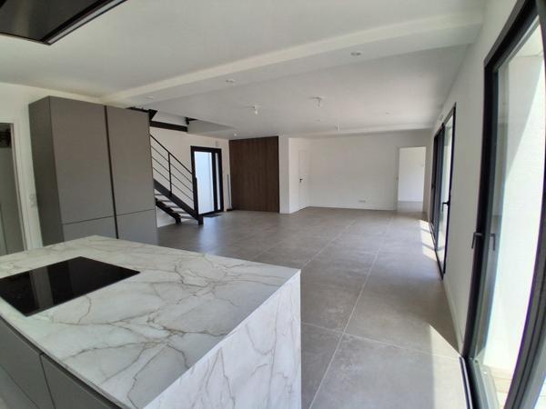 Maison à vendre 525 000 € Caudan 6 p 141 m² DPE B