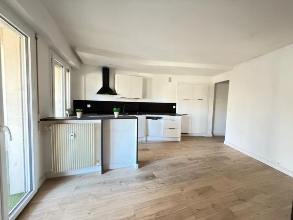 ✨ Appartement T2 rénové avec terrasse à 200 m des plages – Antibes / Juan-les-Pins ✨