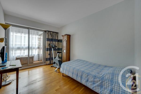 Appartement F5 à vendre  5 pièces - 115,04 m2 VANVES - 92