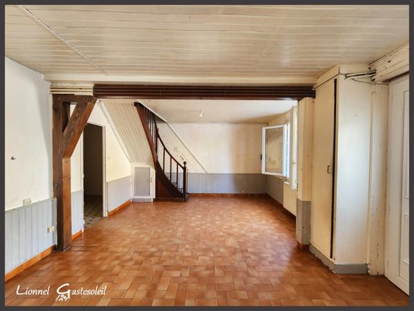 Maison à vendre 4 chambres avec jardin, parking sur la commune de Pineuilh proche de Sainte Foy la Grande (33)