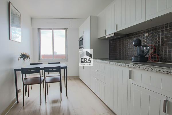 Appartement Paris 4 pièce(s) 124 m2